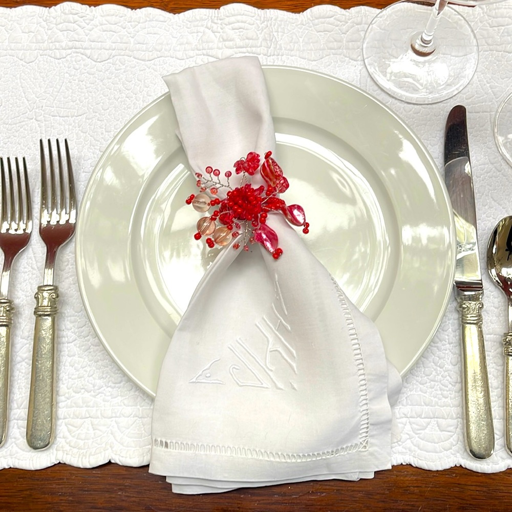 Gorgeous!  Beaded Napkin Rings (6)